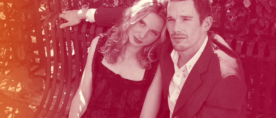 Somalian girl looking to the horizon